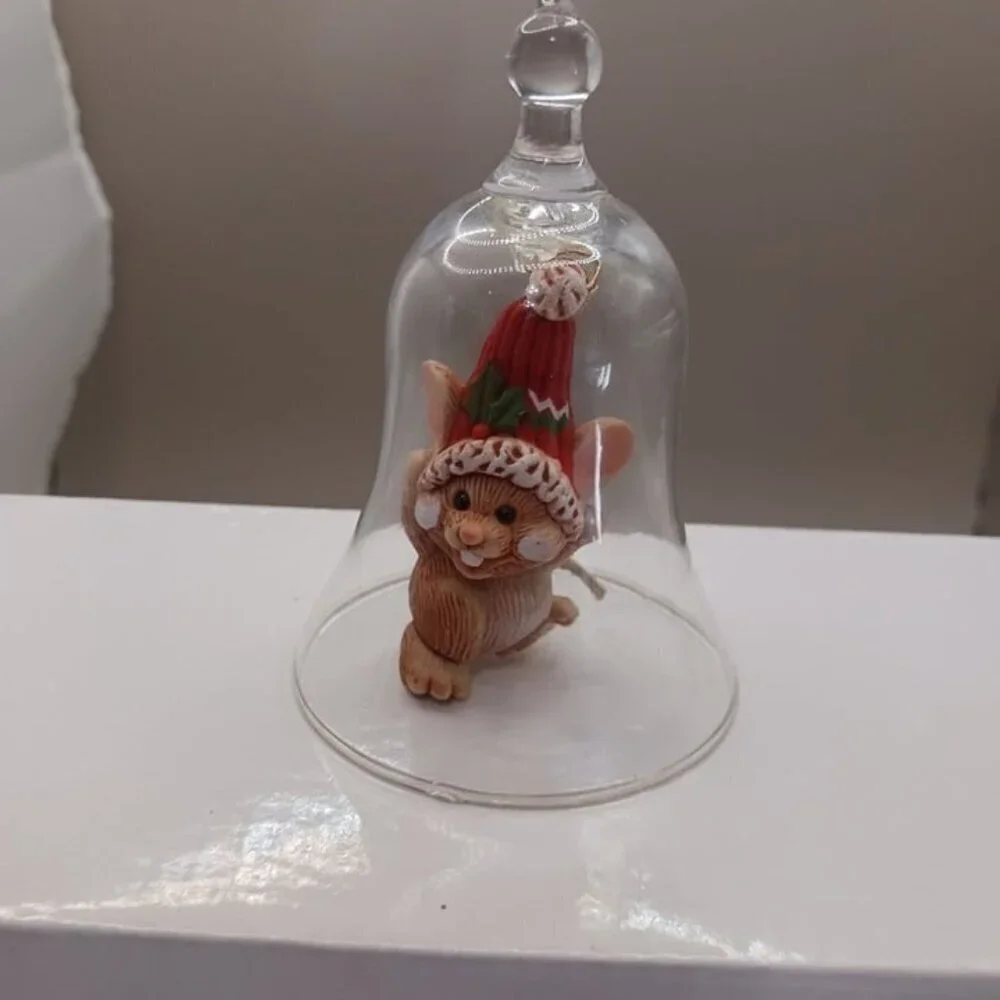 Hallmark vtg mouse in bell christmas ornament 1983